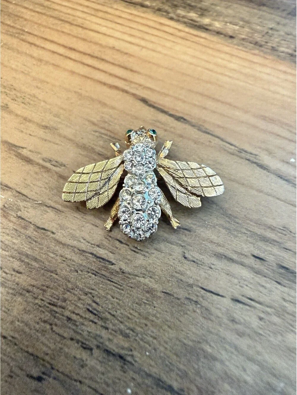 Signed Crystal BEE  BROOCH Pin Clear Rhinestones Green Eyes Gold Tone